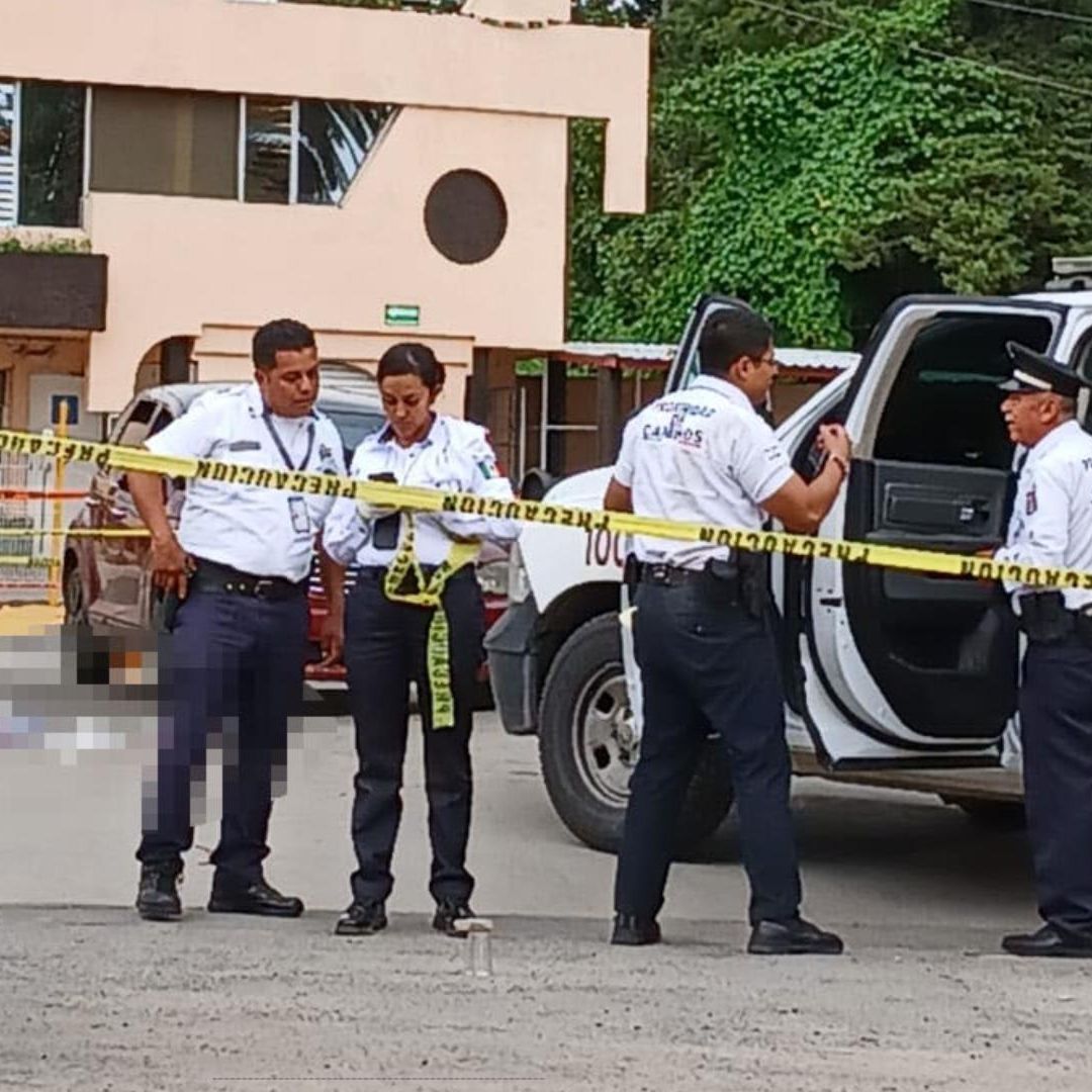 Ataque con Arma de Fuego de Exnovio contra Mujer en Gasolinera de Satélite Magisterial en Puebla