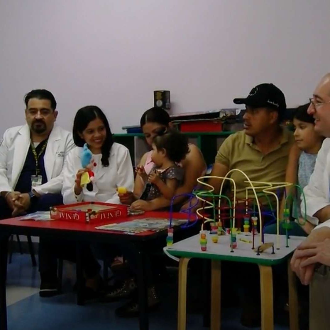 Dona Madre Parte de su Hígado a su Hija en NL