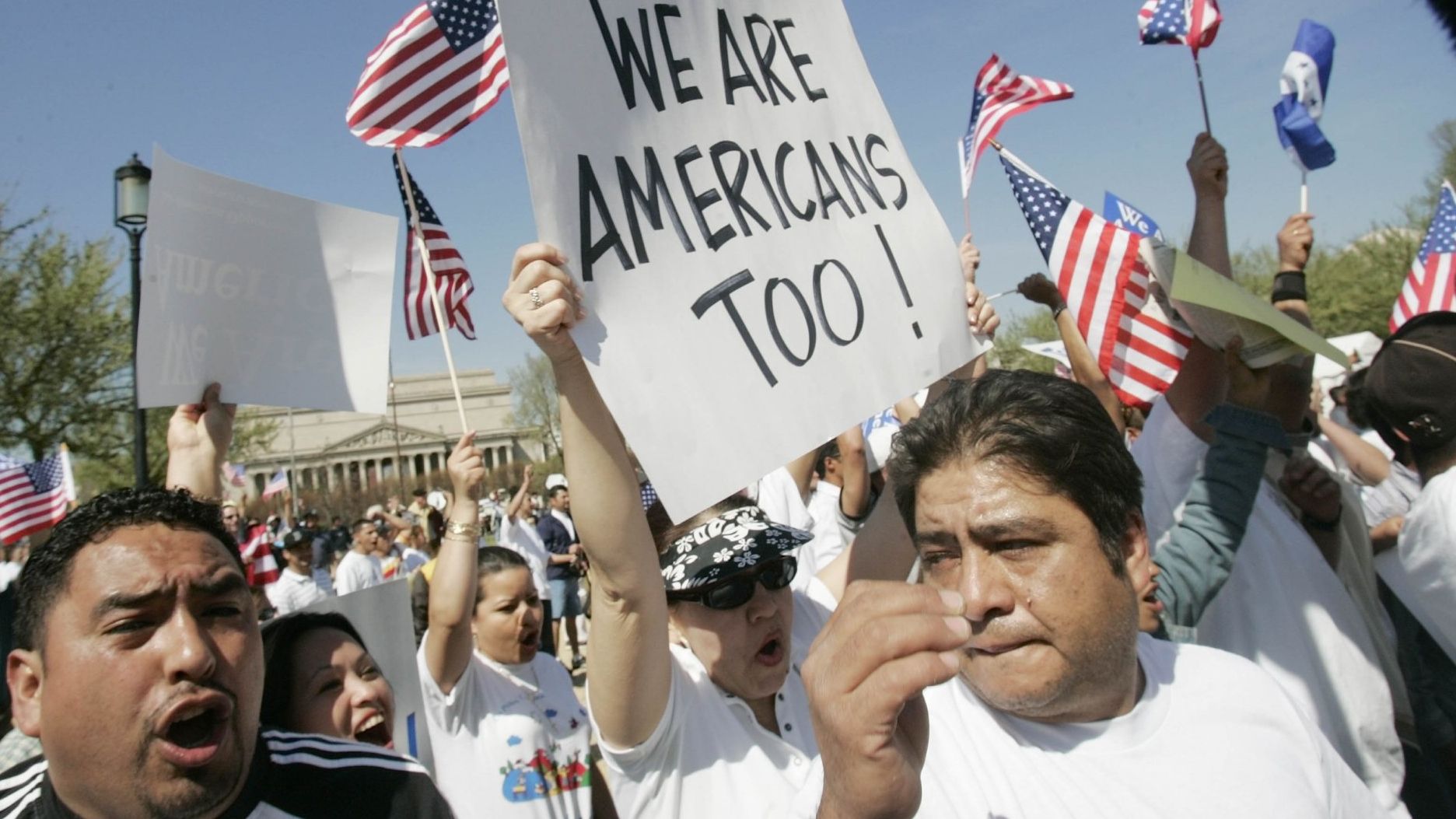 Tribunal en EUA Revoca Estatus Legal de 500 Mil Migrantes de Estos Países de Latinoamérica