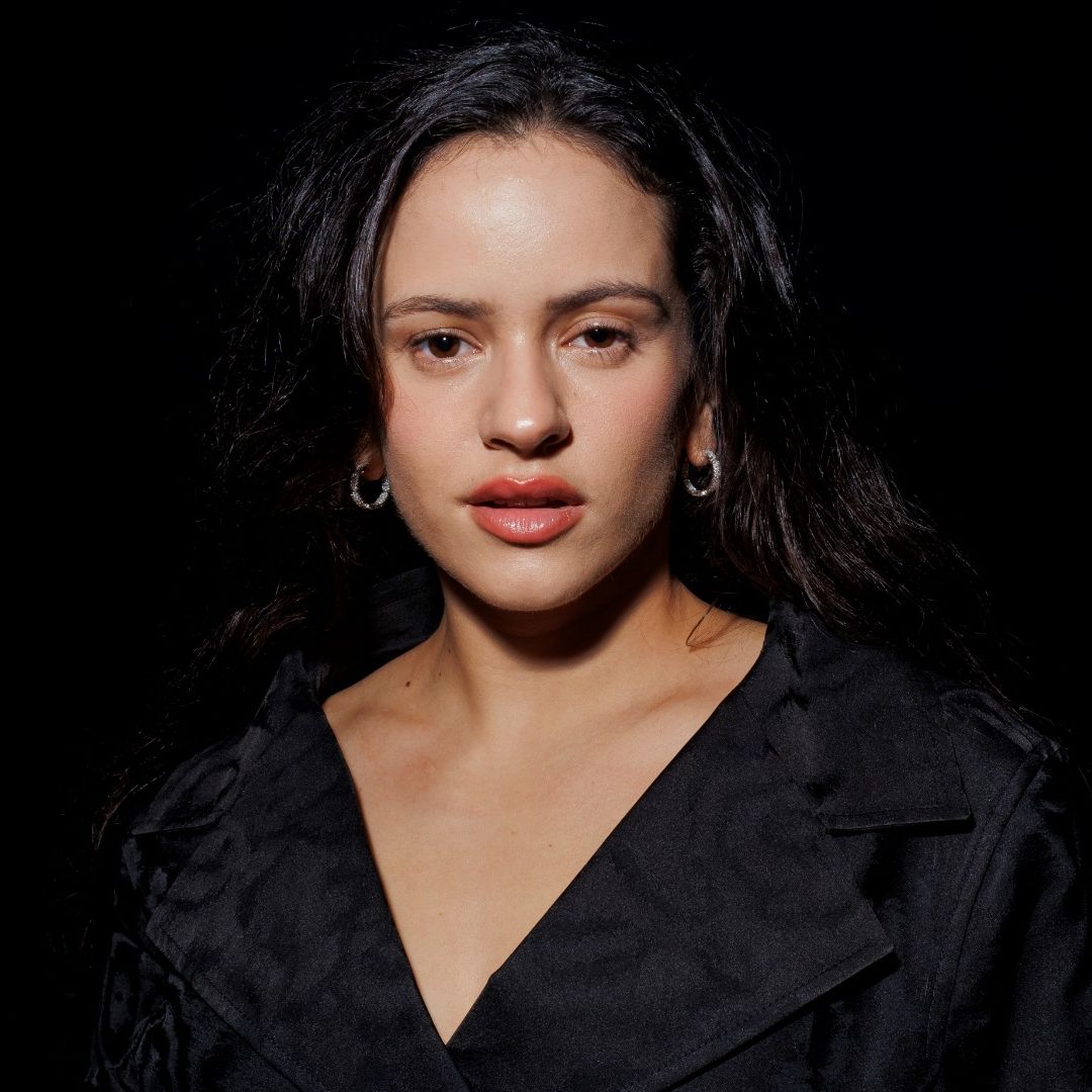 La cantante Rosalía festejó hoy, 25 de septiembre de 2024, su cumpleaños número 32 con el lanzamiento a nivel mundial de su nueva canción