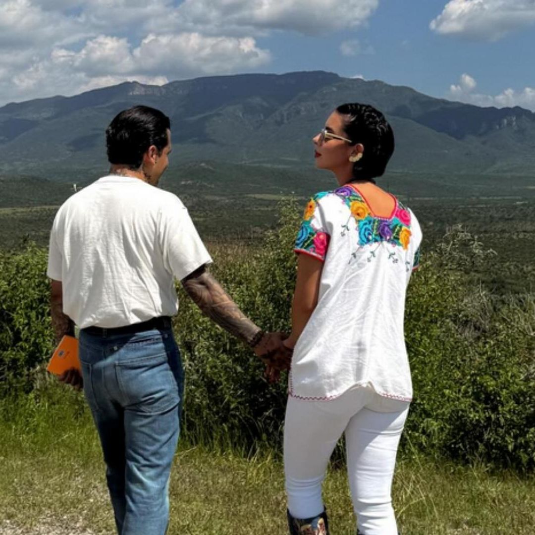 Ángela Aguilar celebra dos meses con Christian Nodal