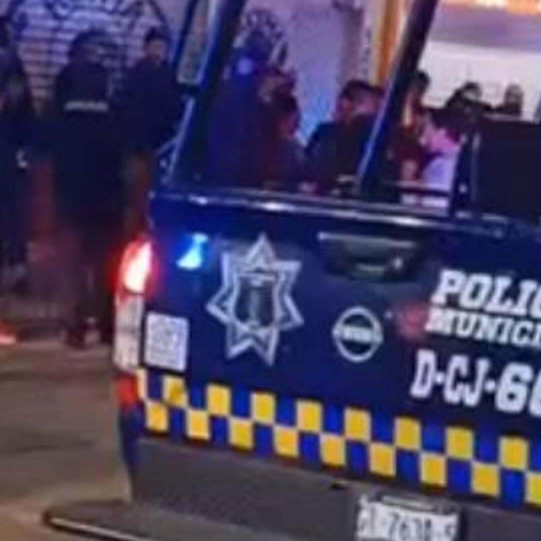 Choque de Motos y Pelea Deja a  Mujer y Joven Heridos Graves en León, Guanajuato. Foto: Edgar Hernández