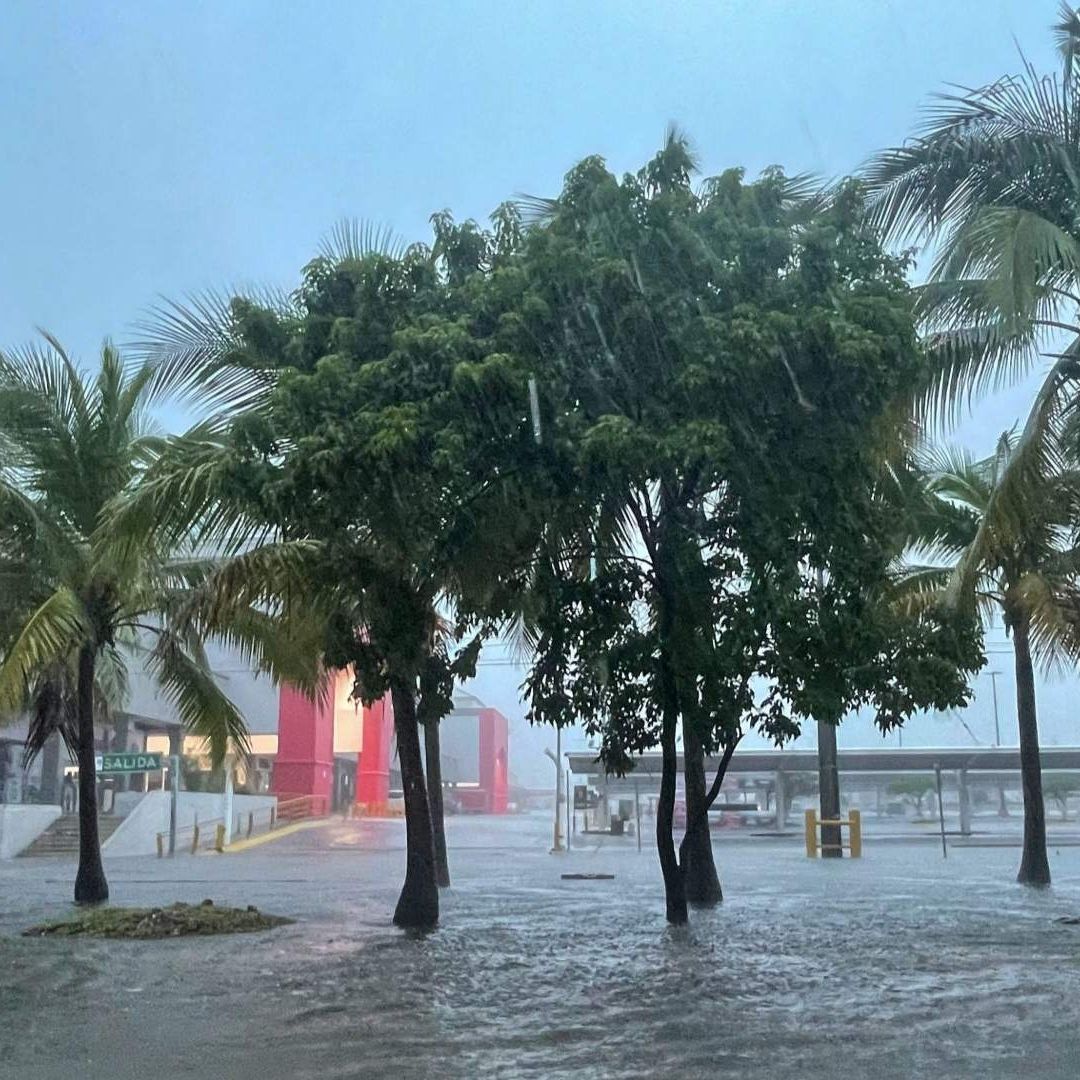 Intensa lluvia por Helene en Quintana Roo