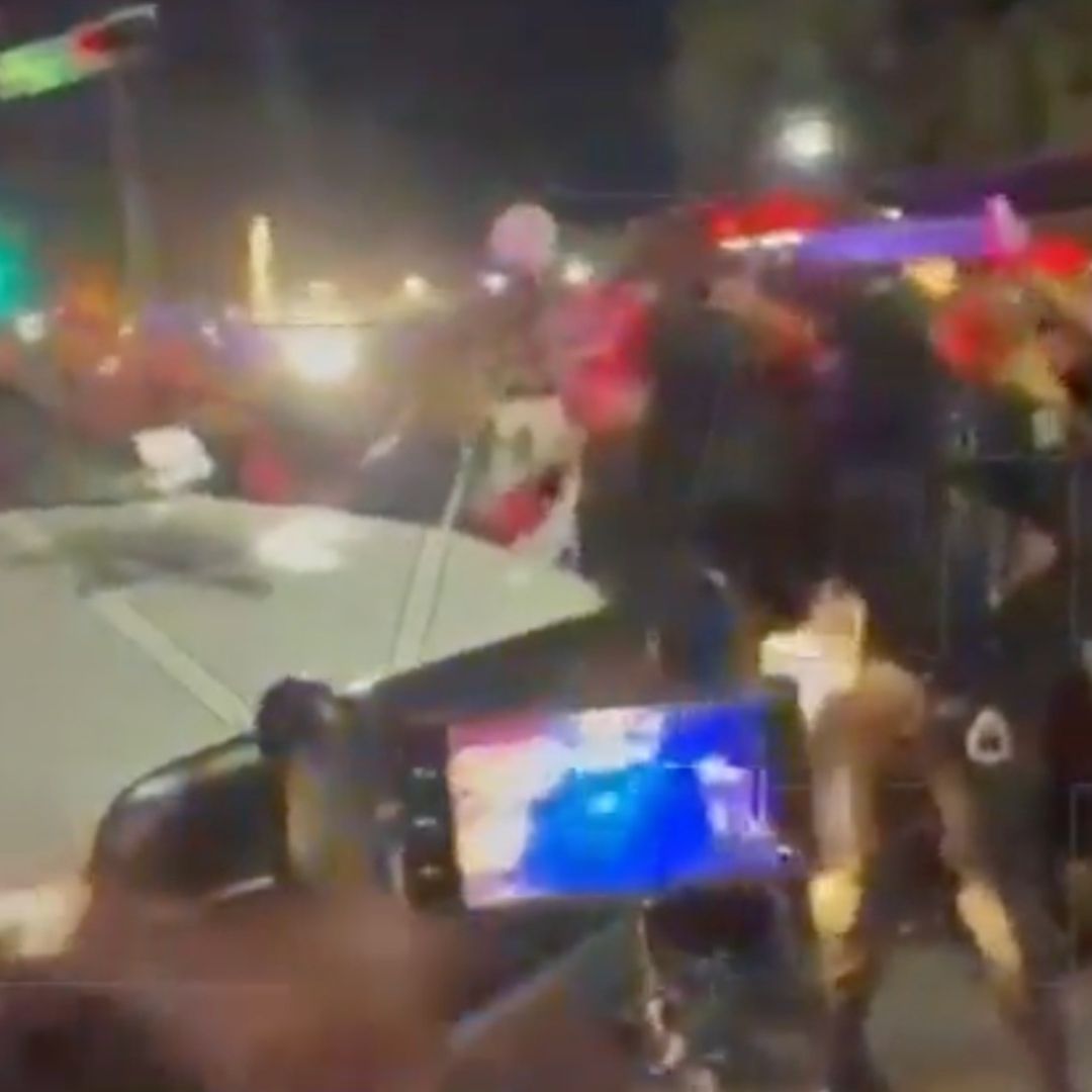 Enfrentamiento entre policías de Santa Catarina y manifestantes
