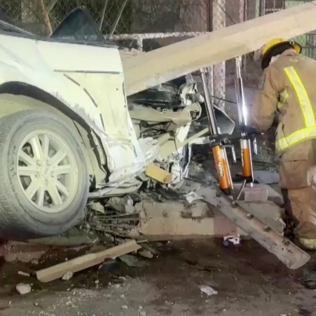 Muere Conductor Tras Chocar su Auto Deportivo Contra Poste en Ciudad Juárez