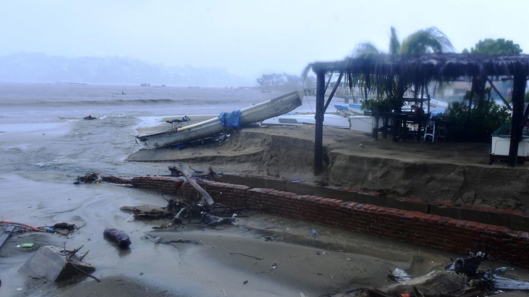 En Acapulco un hombre murió arrastrado por la corriente de un río. Foto Cuartoscuro
