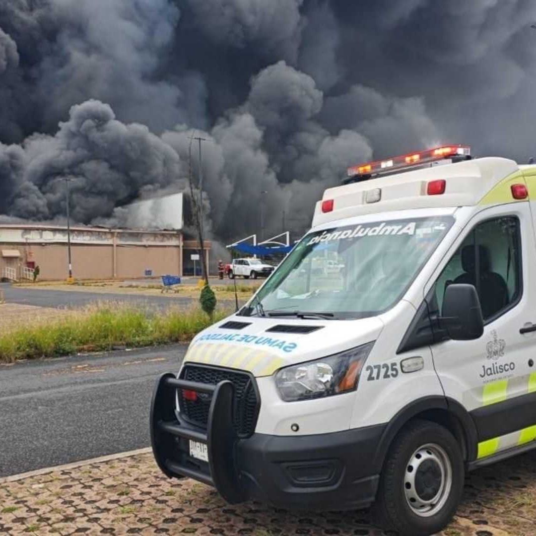 Fuerte Incendio en Supermercado de Zapopan; Esto Dicen las Autoridades