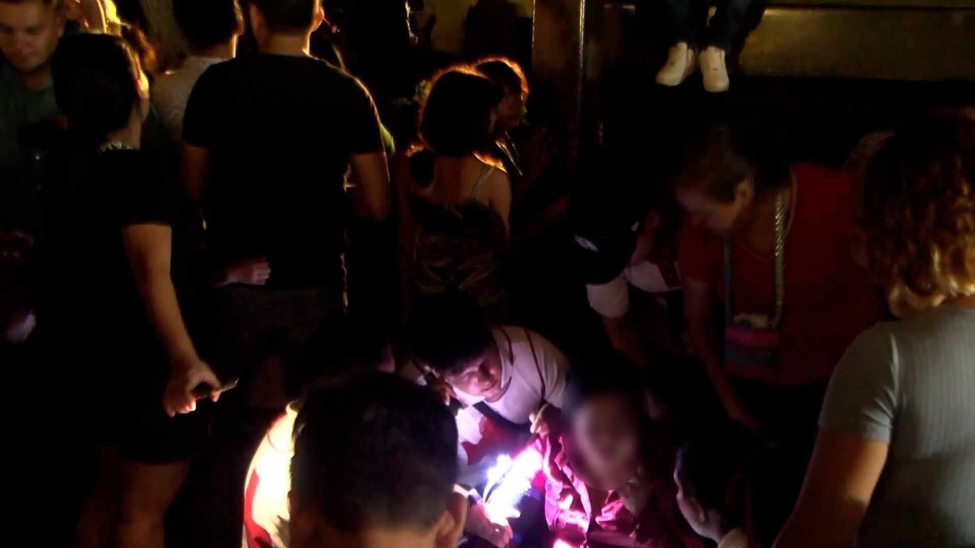 Mujer Sufre Caída Durante Grito de Independencia de México en Plaza Mayor de Torreón