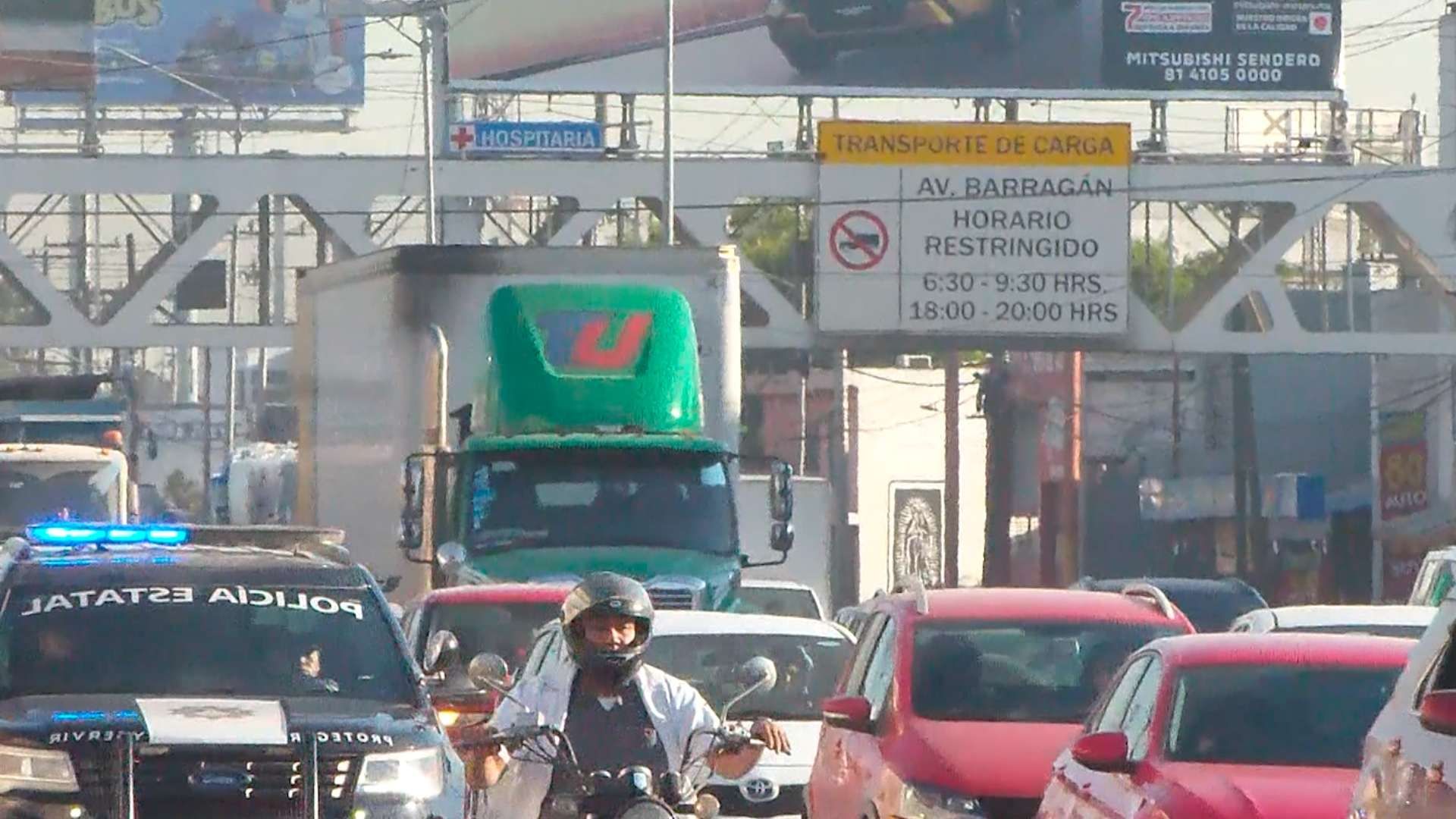 Tráileres Circulan en Horarios no Autorizados en Nuevo León
