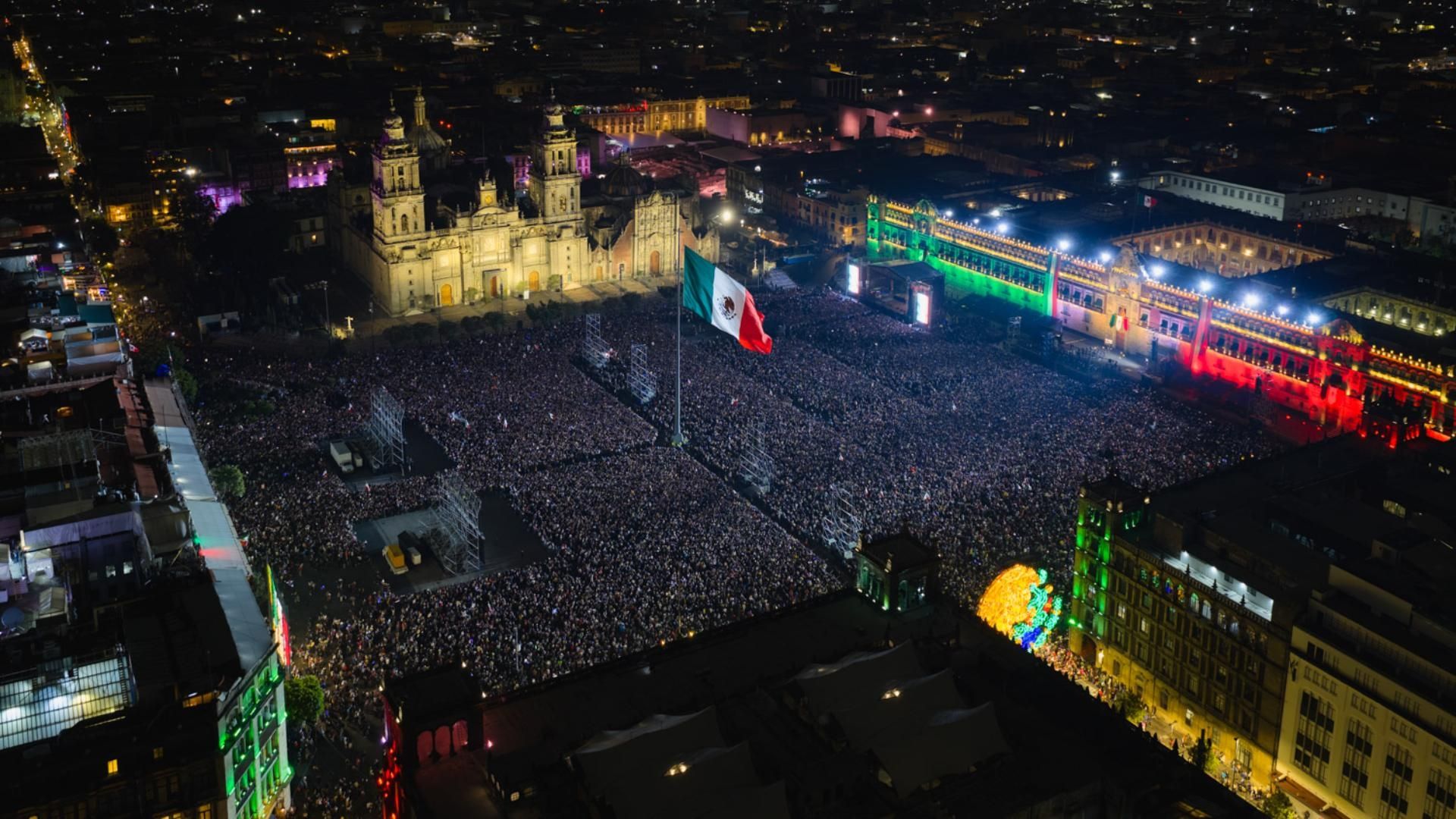 Vista aérea de los festejos por el Grito de Independencia 2025