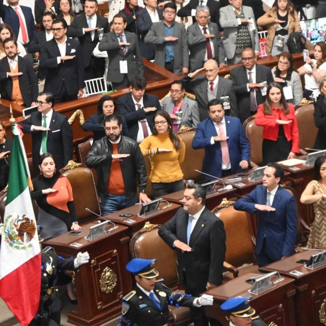 El pasado 1 de octubre de 2024, los 16 alcaldes electos tomaron protesta ante el Pleno del Congreso de la Ciudad de México