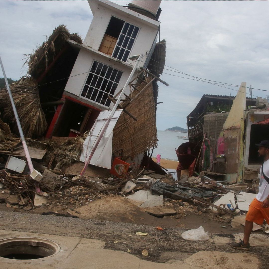 Claudia Sheinbaum Explica Plan para Reconstruir Acapulco por Daños del Huracán John