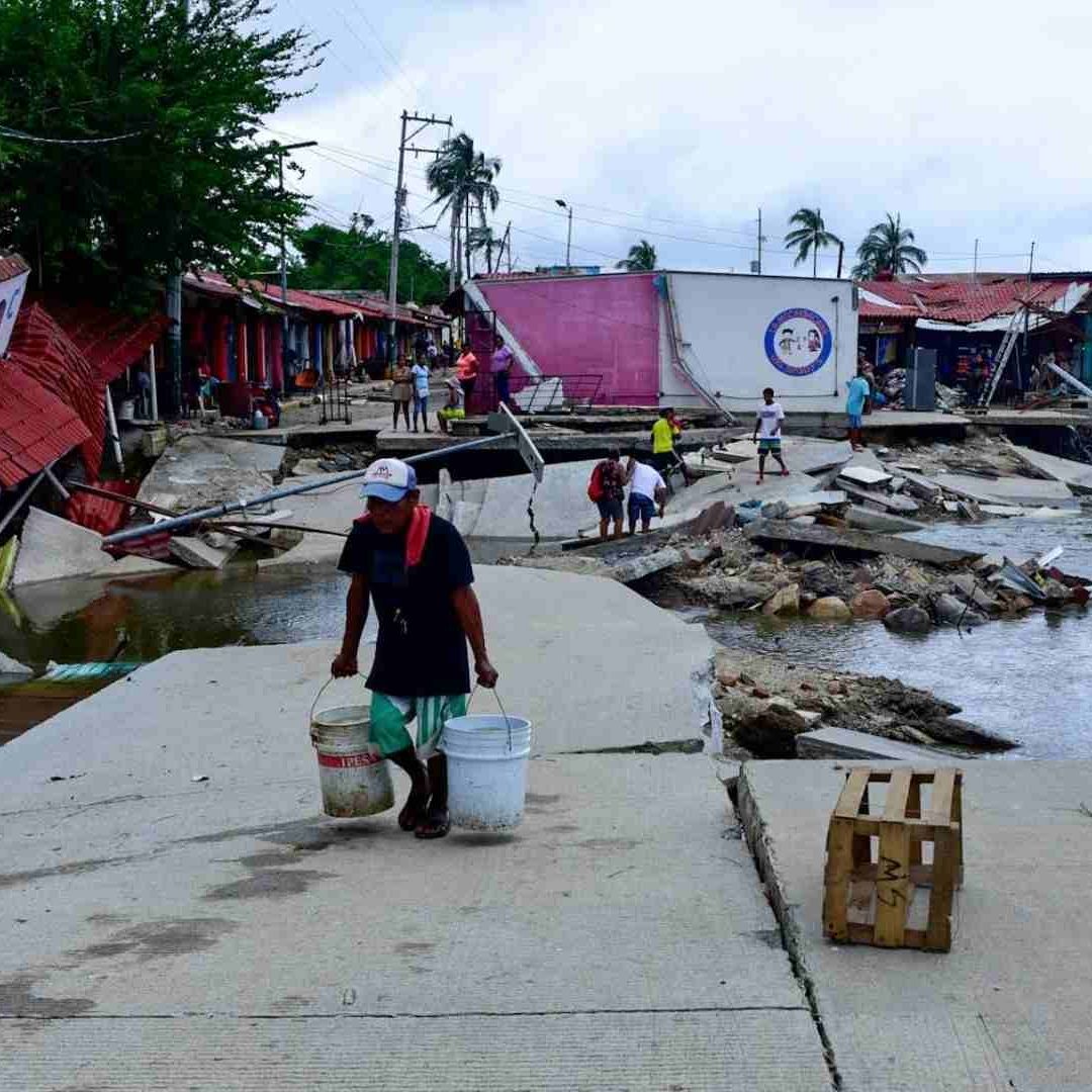Playa Revolcadero, Acapulco, Guerrero