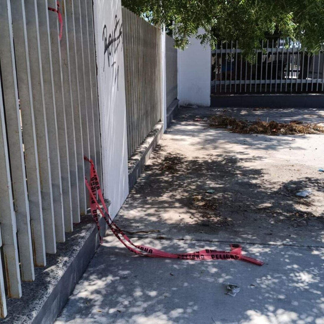 Hombre es Agredido a Balazos en Carreta de Tacos por Fuera de Escuela Primaria, en Hermosillo