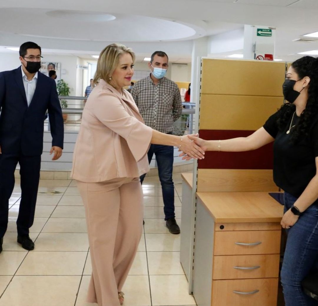 ¿Quién Es la Hija de Rubén Rocha Moya, Gobernador de Sinaloa, a Cuyos Escoltas Atacaron en Culiacán?
