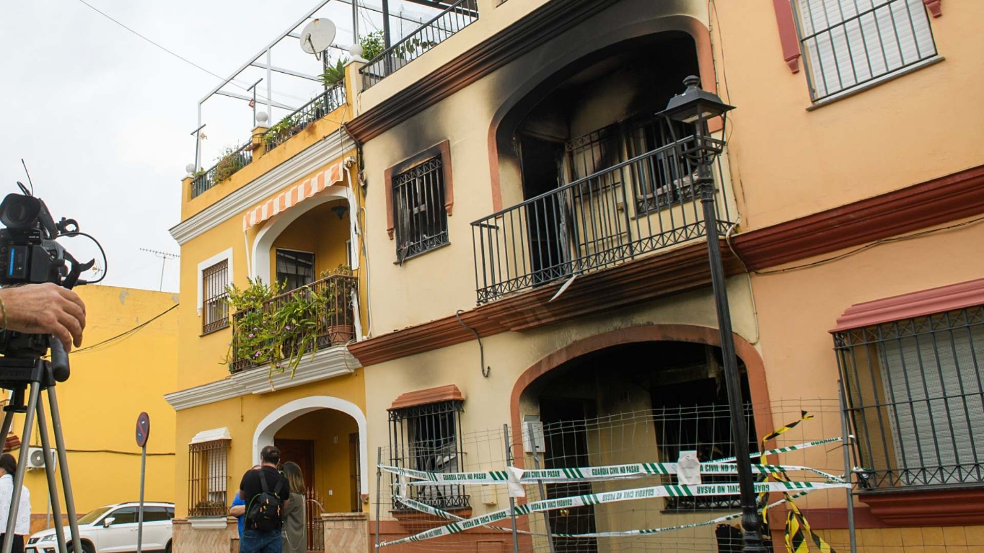 Explota Batería de Celular, Causa Incendio y Deja 4 Muertos en España