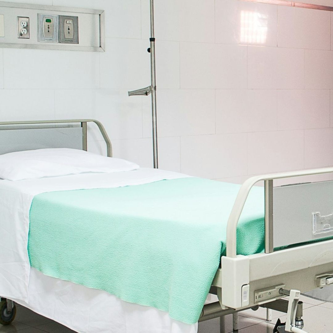 Hombre se Disfraza de Enfermero para Envenenar a Abuelito en el Hospital
