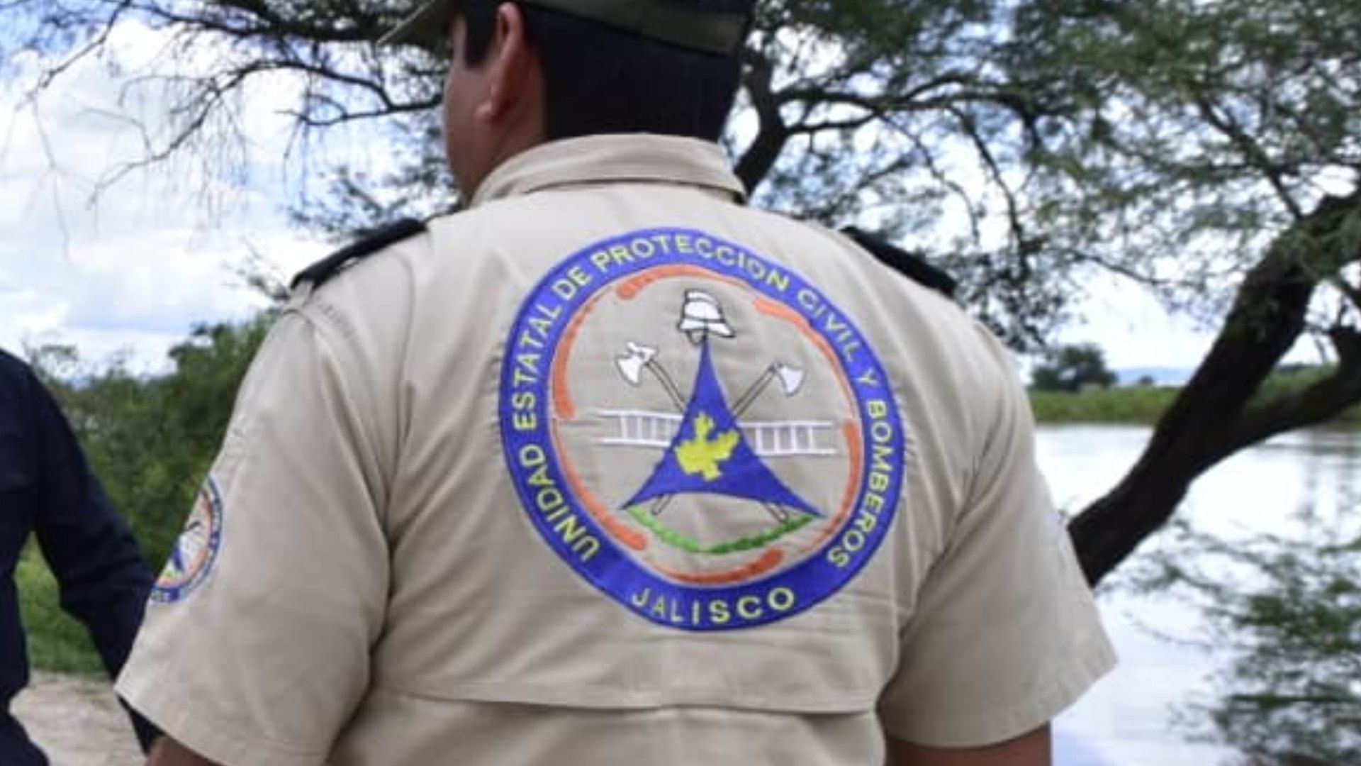 Buscan Helicóptero que Habría Caído en el Cerro del Jabalí en Jalisco