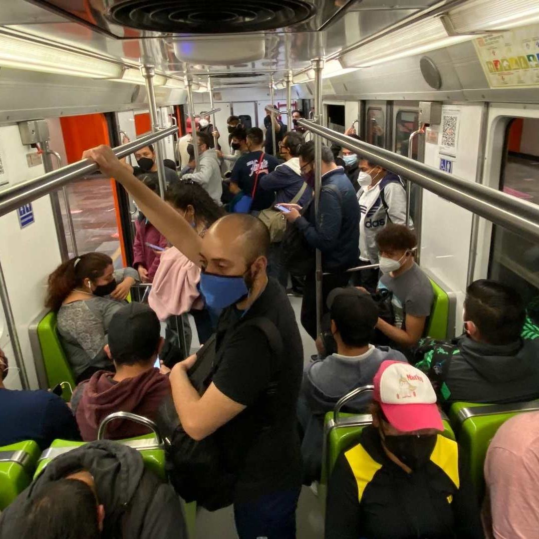 Usuarios de la Línea 3 del Metro