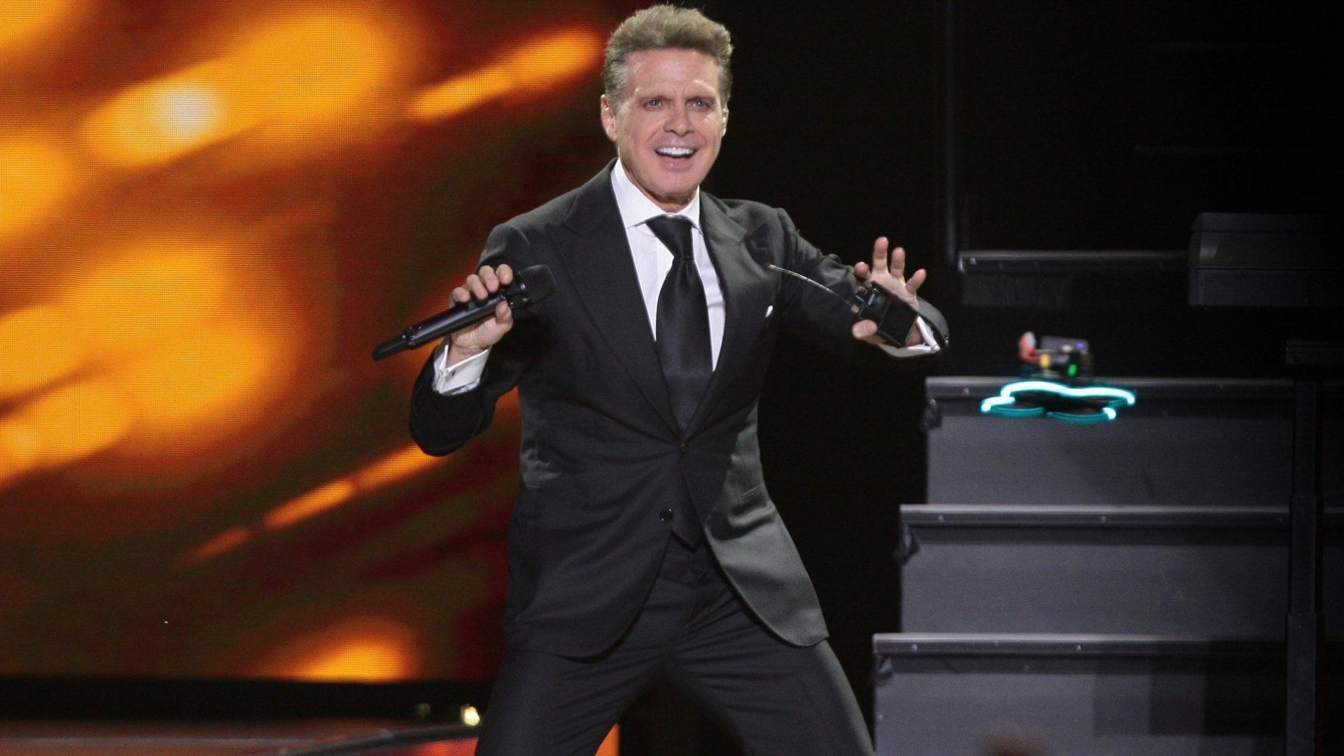 A qué hora empieza el concierto de Luis Miguel hoy horario de todos sus shows en la Arena CDMX 2024