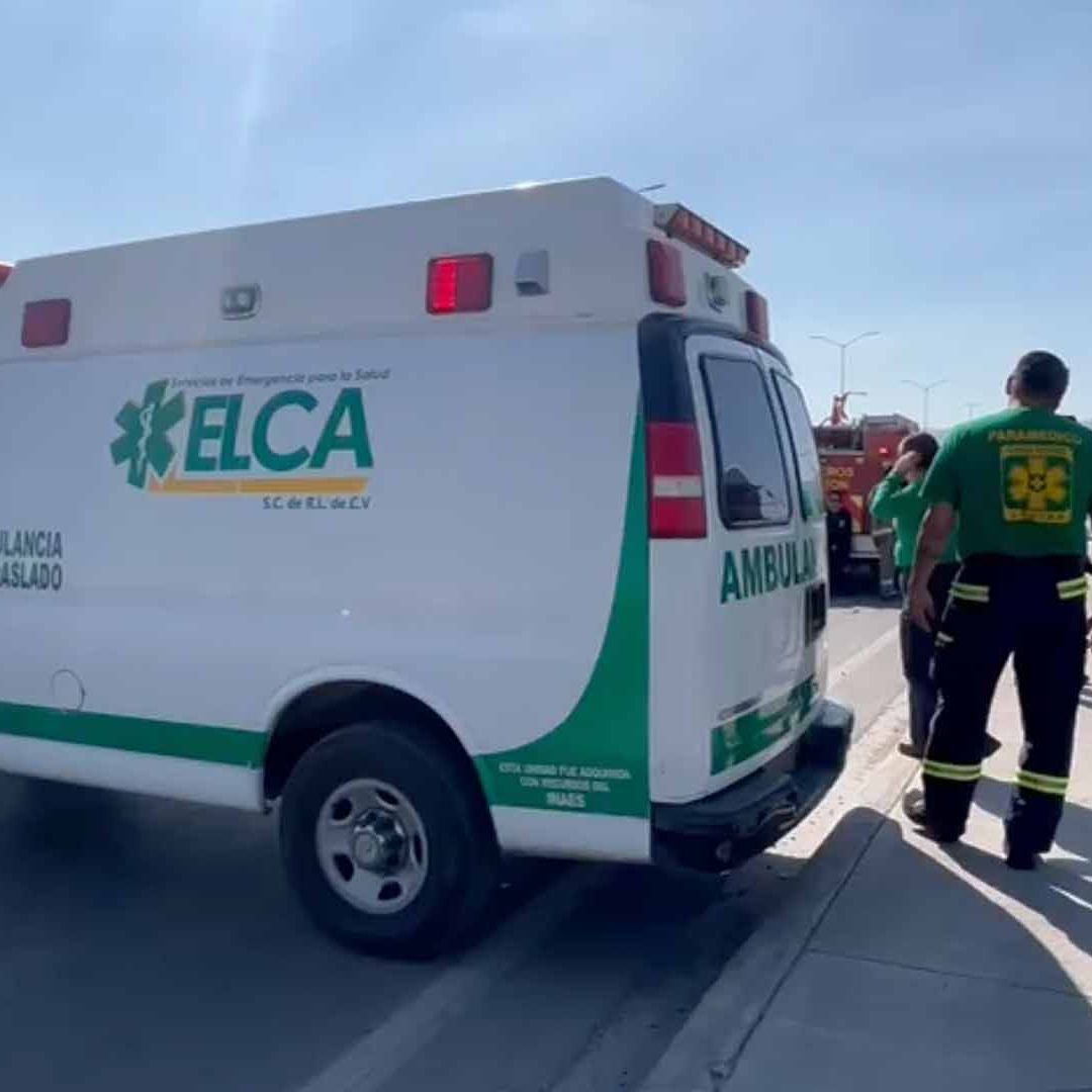 Menores Lesionados al Volcar en Carretera Mieleras de Torreon Coahuila