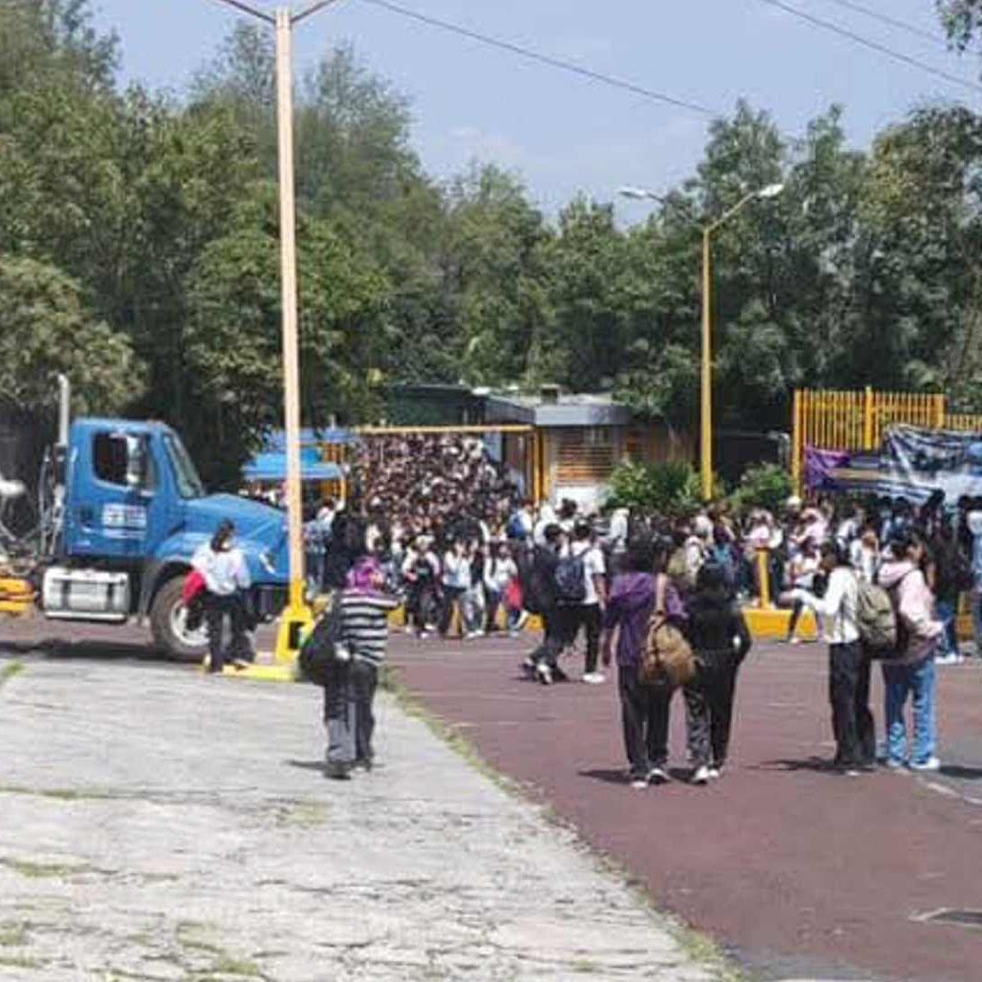 Caso CCH Sur: Alumnos Realizan Protestas en Ciudad Universitaria por Muerte de Compañero