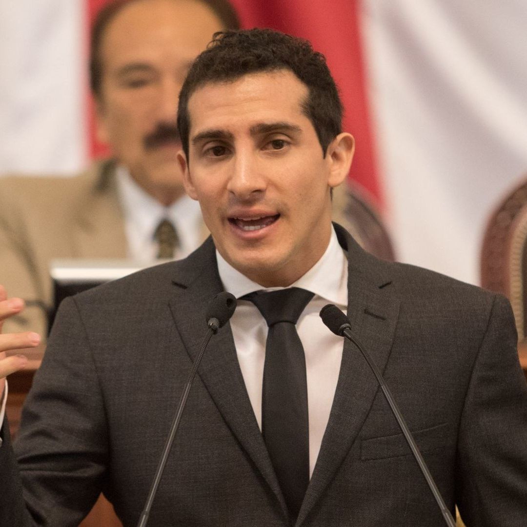 Rommel Pacheco recibió un reconocimiento por parte del Congreso de la CDMX