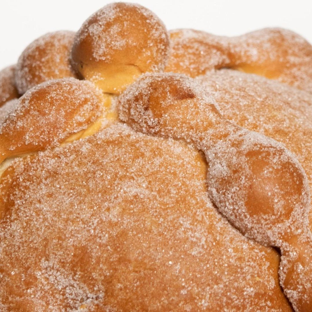 ¿Dónde Comer el Mejor Pan de Muerto en CDMX? Festivales para Probar el Postre de Día de Muertos