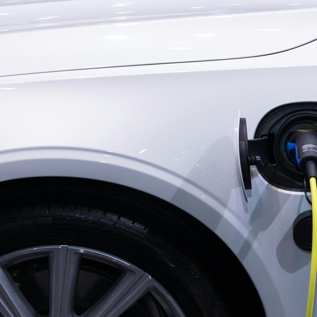 Claudia Sheinbaum dio a conocer algunas especificaciones sobre el Carro Olinia, primer auto eléctrico mexicano