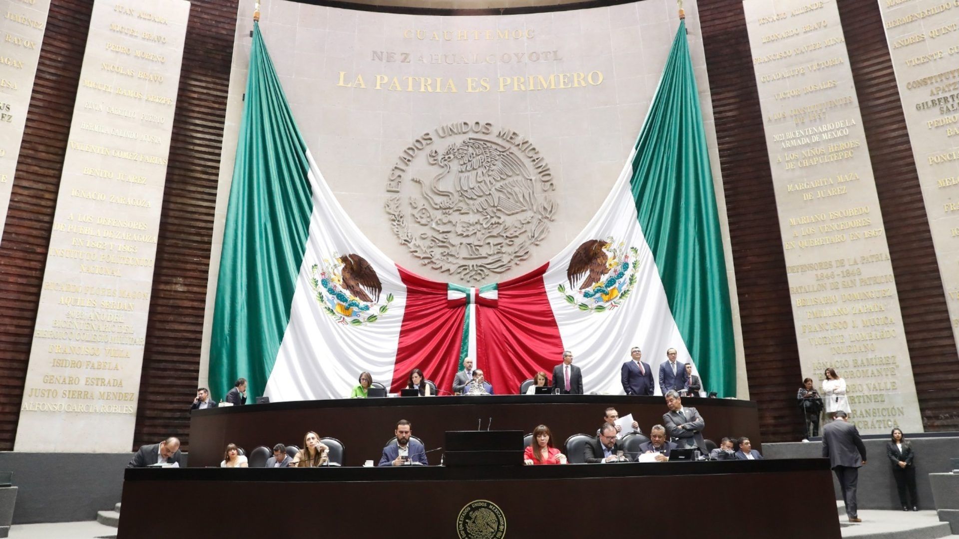 Diputados Proponen Cobrar Impuestos a Electrolitos Orales y Hacienda Está Abierta a Considerarlo.