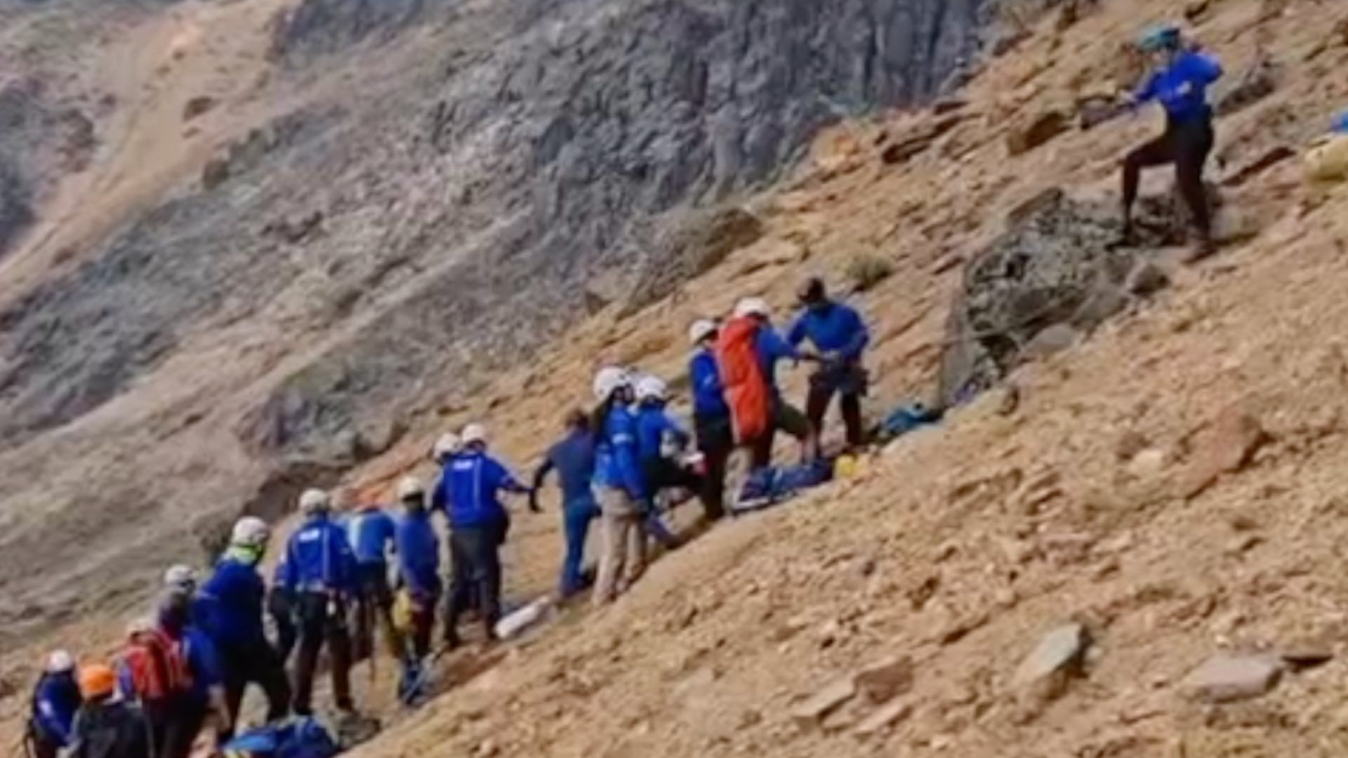 Alpinista de Socorro Alpino México Lesionado en Izta-Popo. Foto: N+