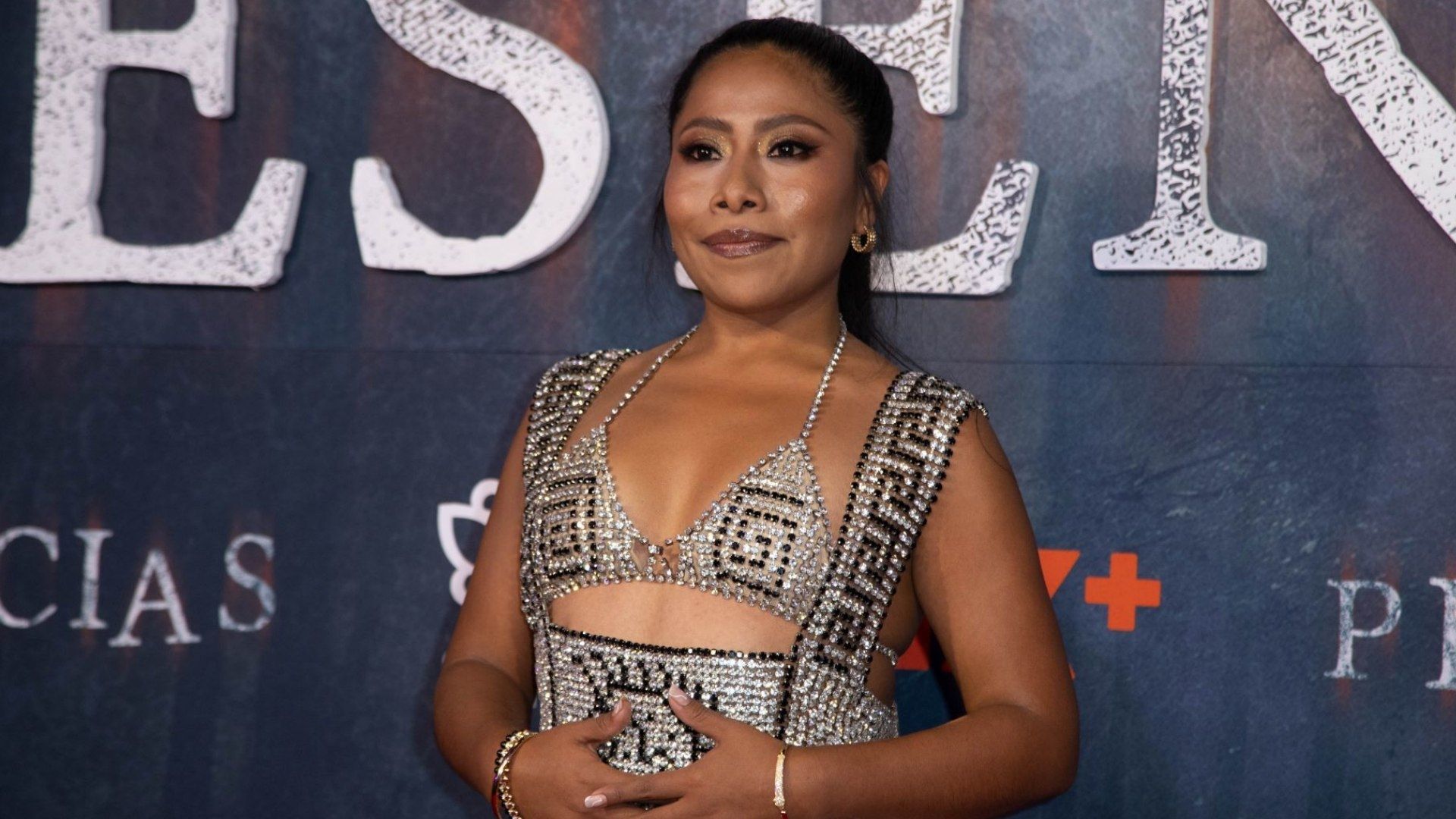 Yalitza Aparicio en Fashion Show 2024 de Victoria's Secret