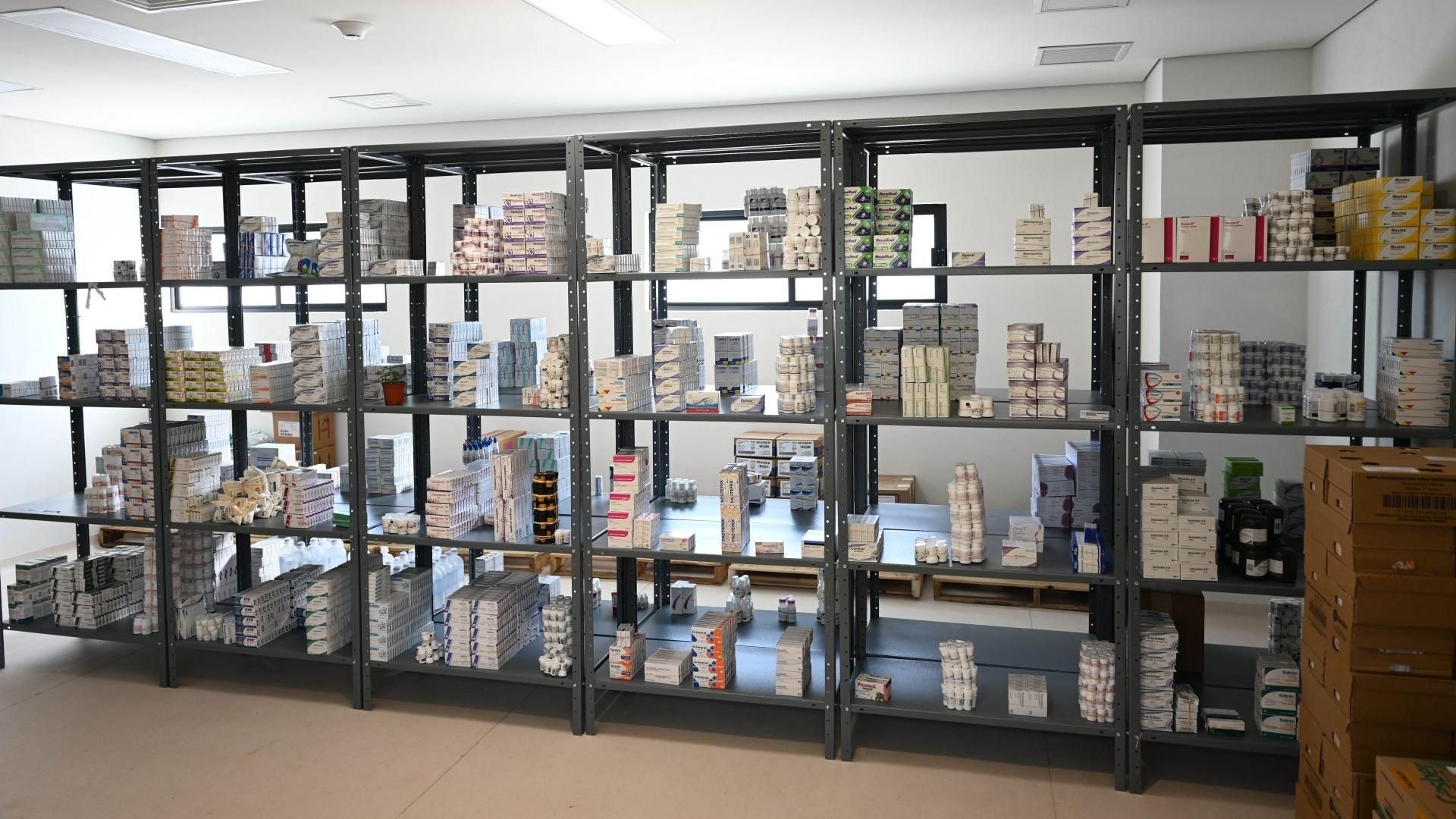 Farmacéuticas No Han Entregado Medicinas por Falta Experiencia y Capacidad de Producción
