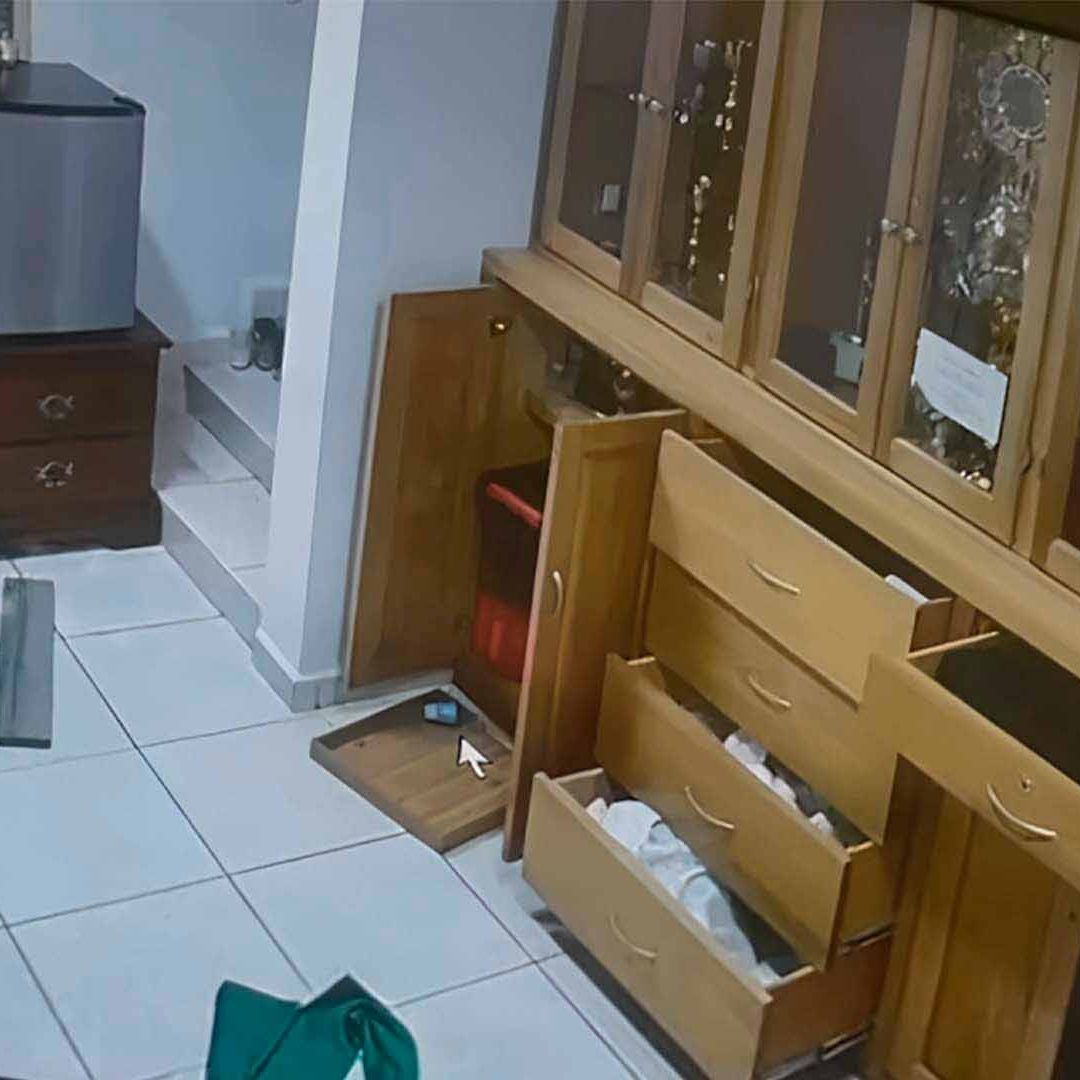 Sujetos Roban Iglesia y se Toman Vino de Consagrar Antes de Huir en Piedras Negras Coahuila