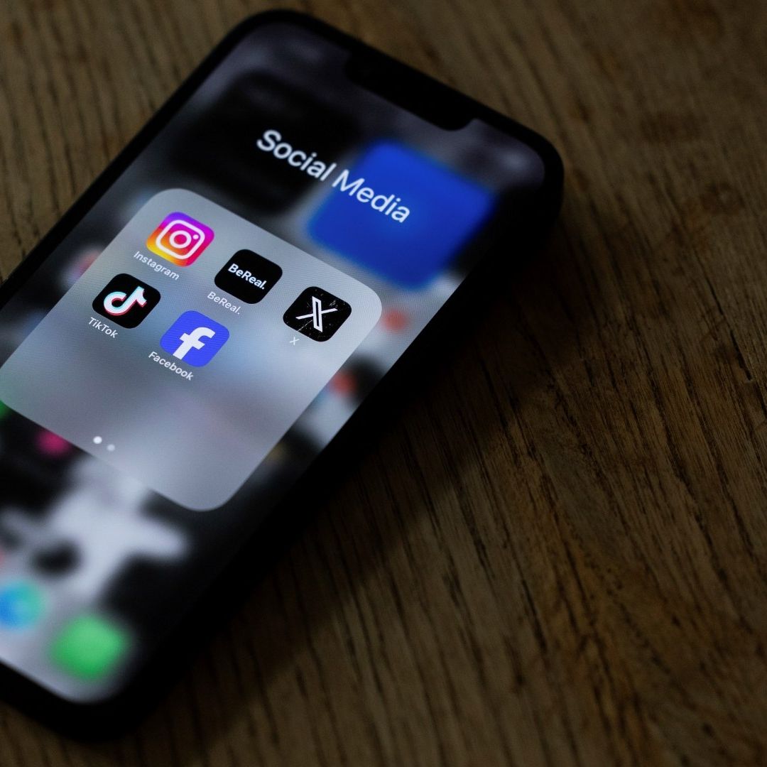 X anuncia actualización de bloqueos