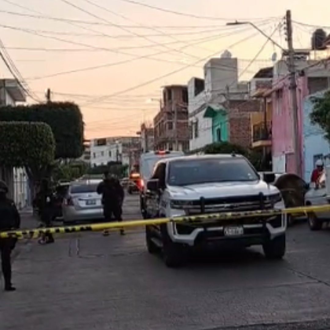 Amigos Pelean a Navajazos y Uno Muere en León