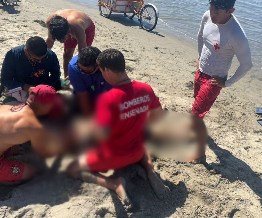 Mujer Pierde la Vida Luego de ser Rescatada del Mar en Playa Hermosa, Ensenada