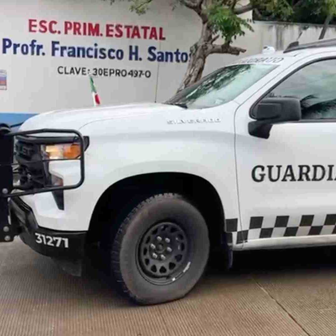 Reanudan Clases Presenciale en Primaria de Coatzacoalcos tras Encontrar una Manta con Amenazas