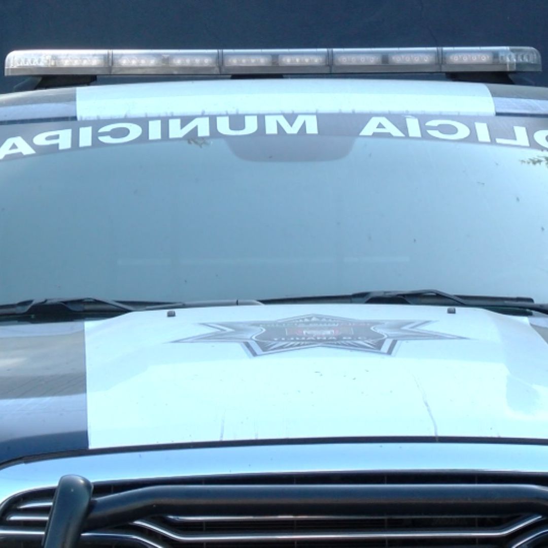Acusan a Policías por Causarle la Muerte con una Escoba a un Hombre Detenido en Tijuana