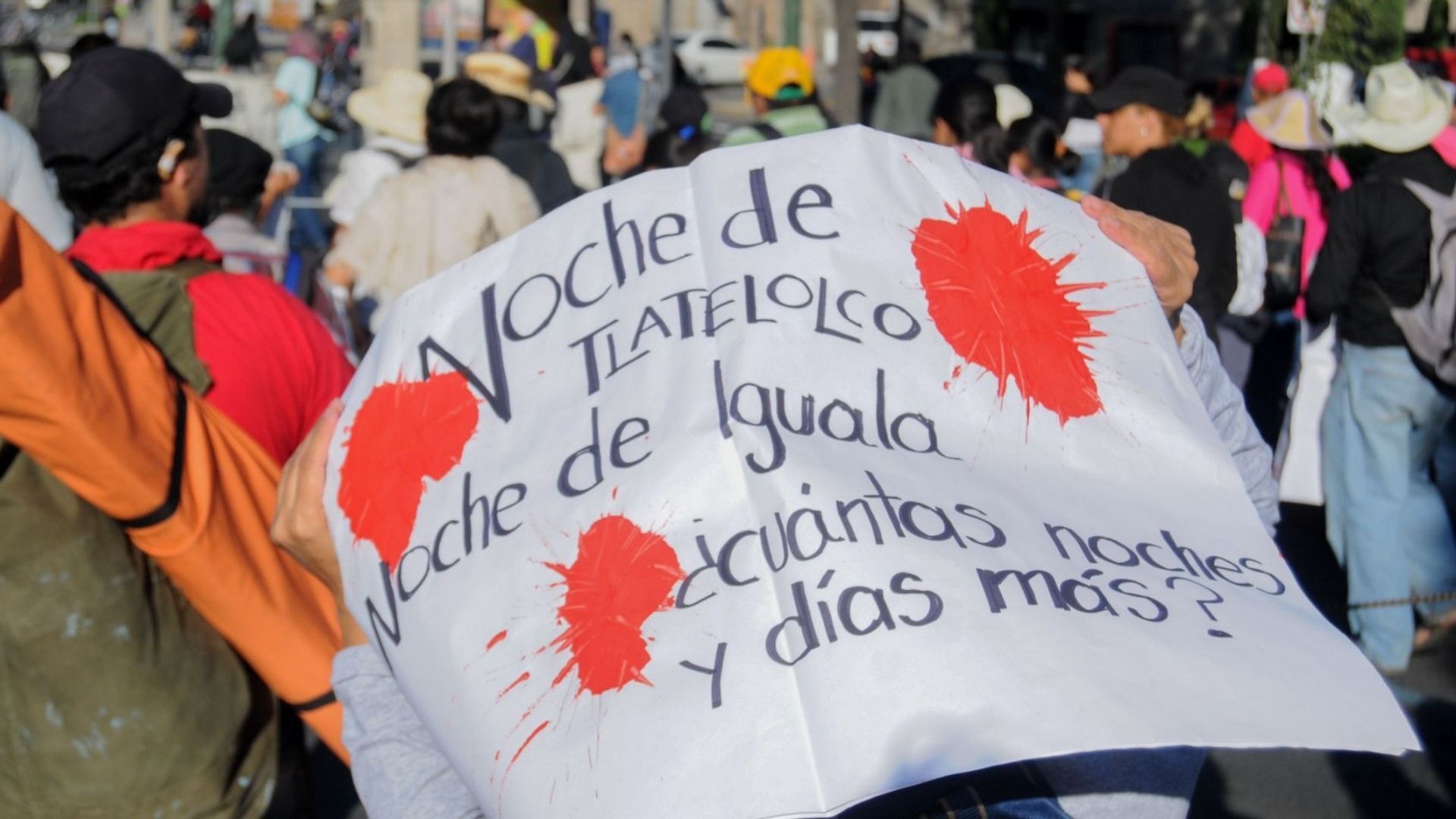 Marcha con motivo del 2 de octubre, en CDMX