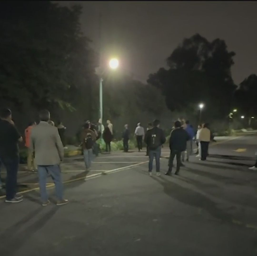 Alumnos, Padres de Familia y Autoridades de la UNAM Revisan Seguridad en el CCH Sur