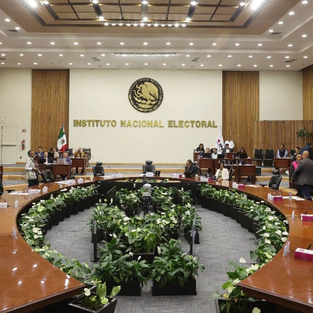 INE Contempla Usar Urna Electrónica y Votación por Internet para Elección en Coahuila