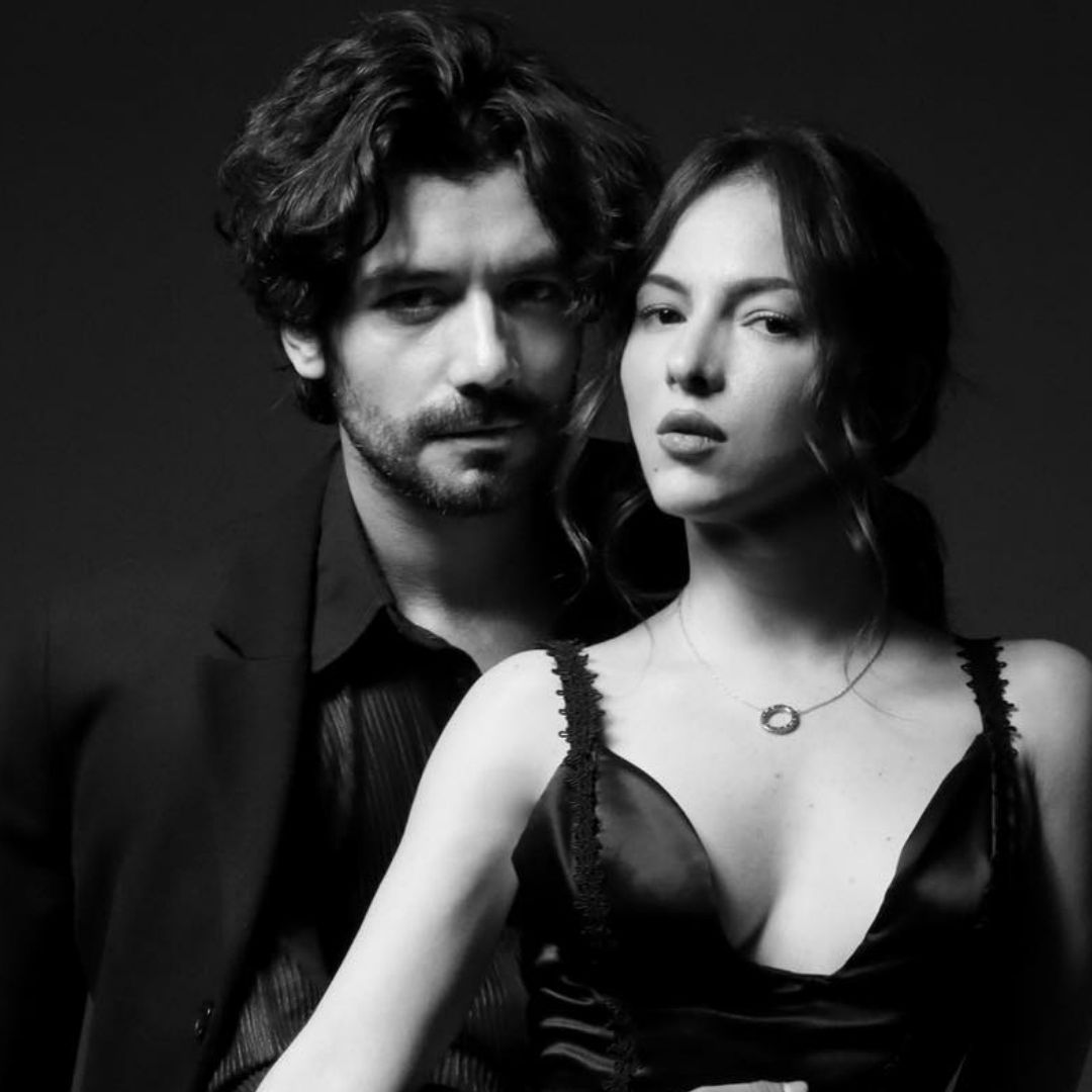 Paty Cantú se compromete con Christian Vázquez