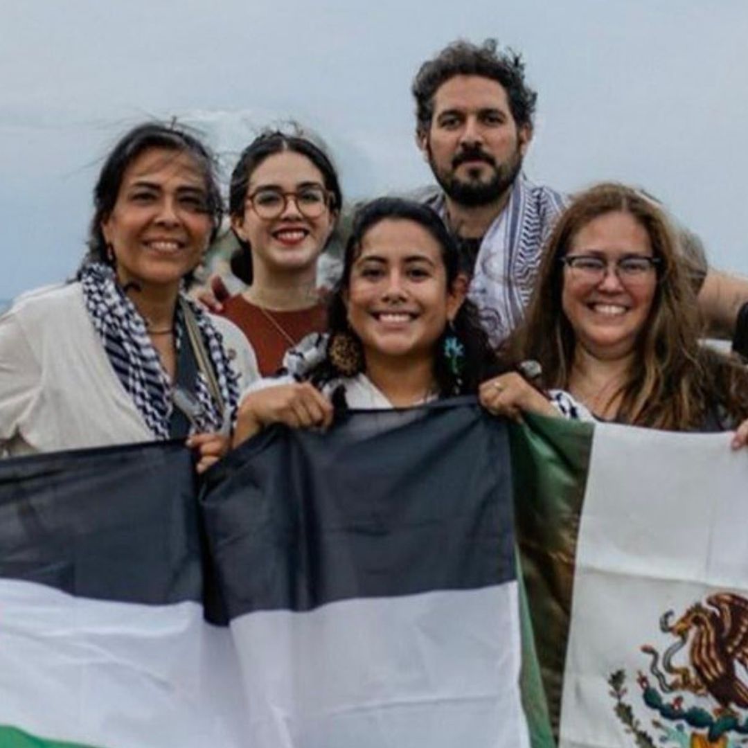 Ellos Son los Mexicanos que Viajan en la Global Sumud Flotilla con Ayuda Humanitaria para Gaza