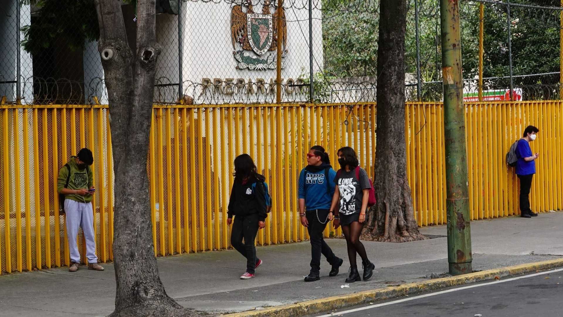 Conoce cómo saber el CCT de Prepa y CCH de la UNAM para la Beca Benito Juárez