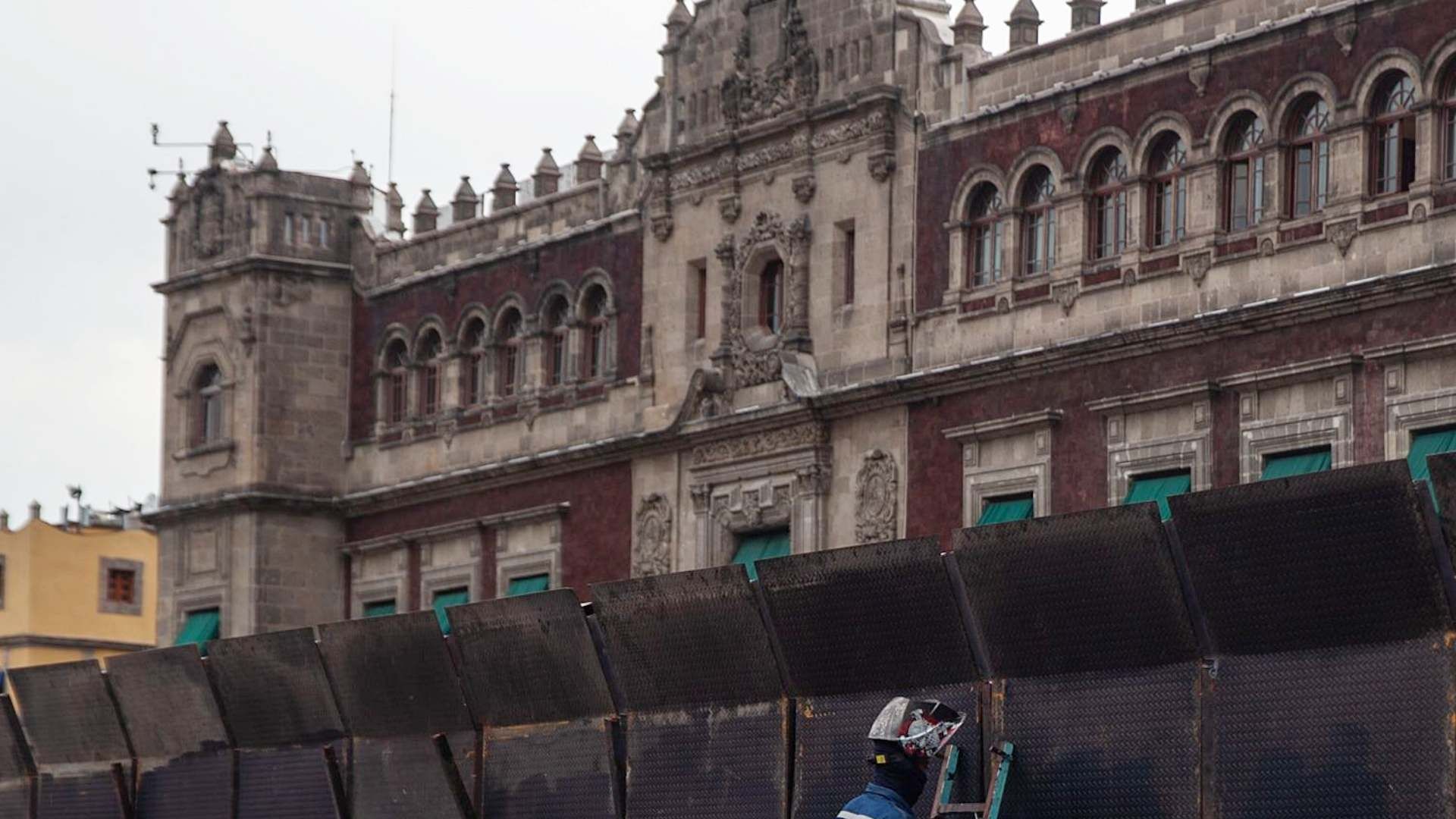 Vallas metálicas alrededor de Palacio Nacional el 25 de septiembre de 2025. Foto: Cuartoscuro