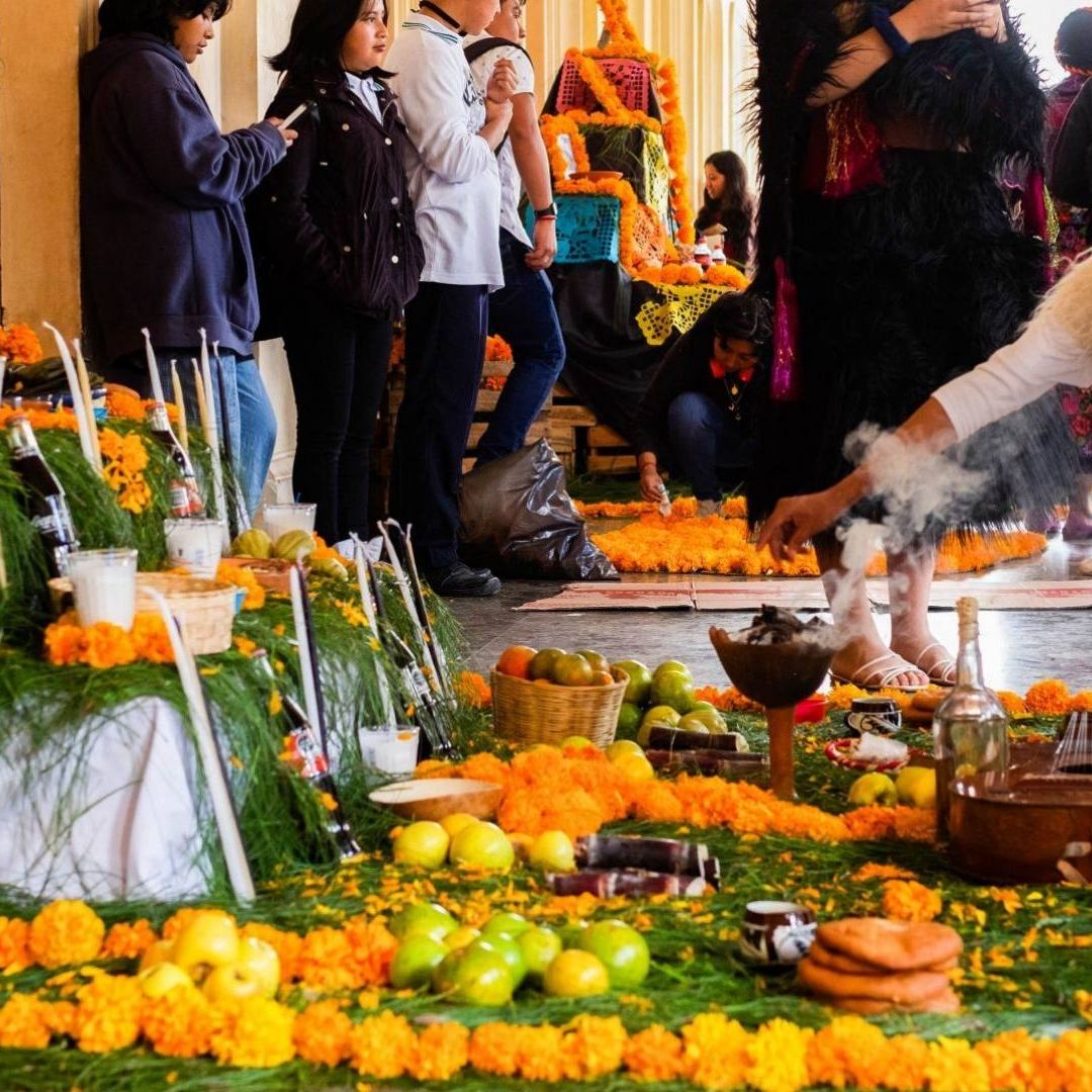 Cuándo se empieza a poner la ofrenda por el Día de Muertos 2024 día par colocar el altar
