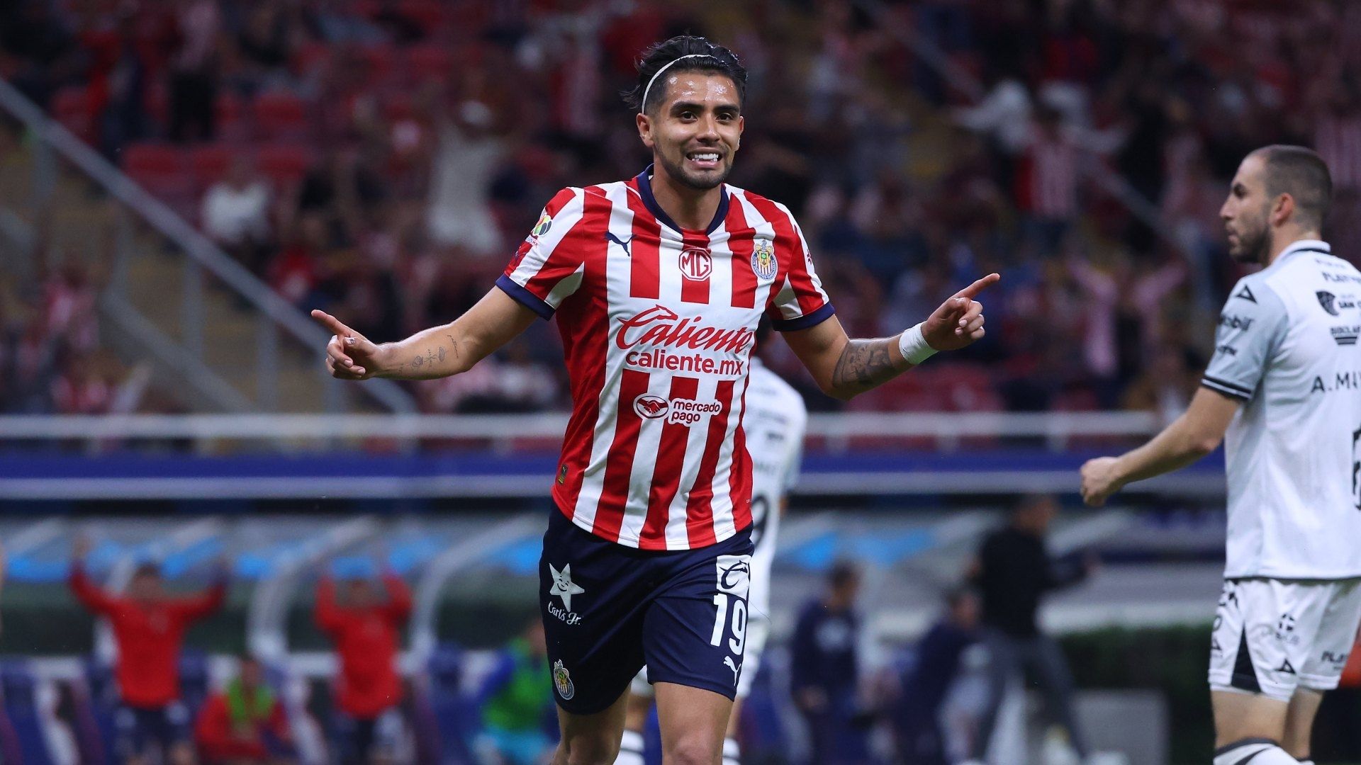 Liga MX Jornada 13: Chivas Remonta Gana e Ilusiona a sus Aficionados