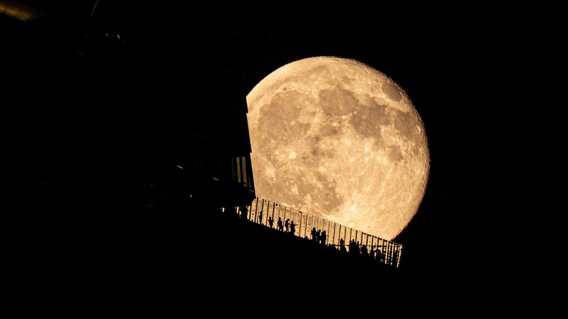 NASA invita a ver la Luna de forma distinta este 4 de octubre