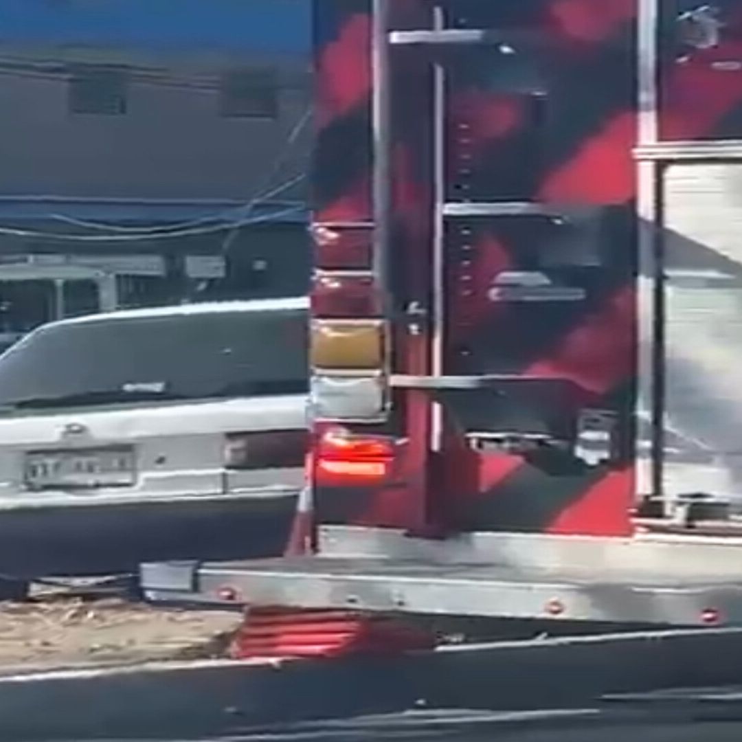 Joven Arrolla a Peatón al Perder el Control de su Auto en Bulevar Morelos